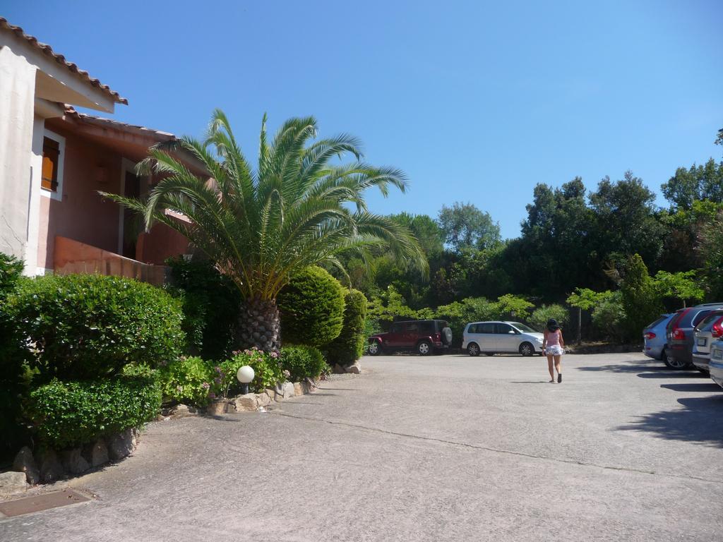 Résidence Playa Del'Oro Favone Exterior foto